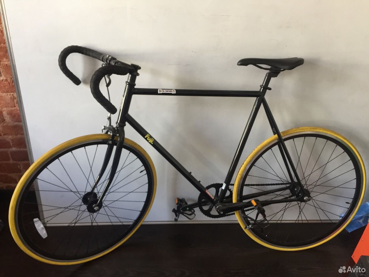 Fuji classic track 2013. Fuji classic track. Fuji classic track 2014. Велосипед фикс фуджи. Fuji classic track.