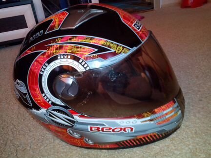 Мотоциклетный шлем beon RED