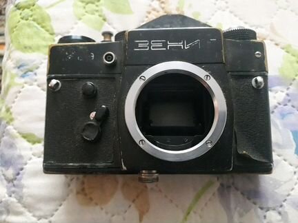 Фотоаппарат Зенит ет и Зенит 122