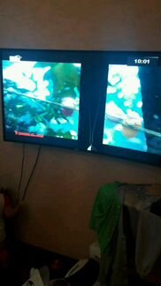 Телевизор Самсунг, изогнутый экран, имеет поврежде