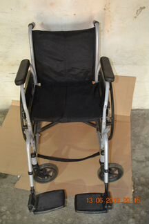 Продам инвалидное кресло каталку