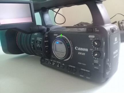 Профессиональная видеокамера Canon XH A1