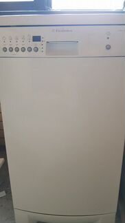 Посудомоечная машина Electrolux ESF4150