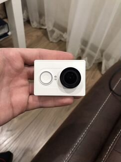 Экшн камера Xiaomi yi