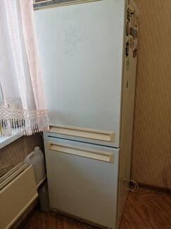 Продаю холодильник stinol
