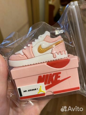 Чехол на наушники AirPods Pro