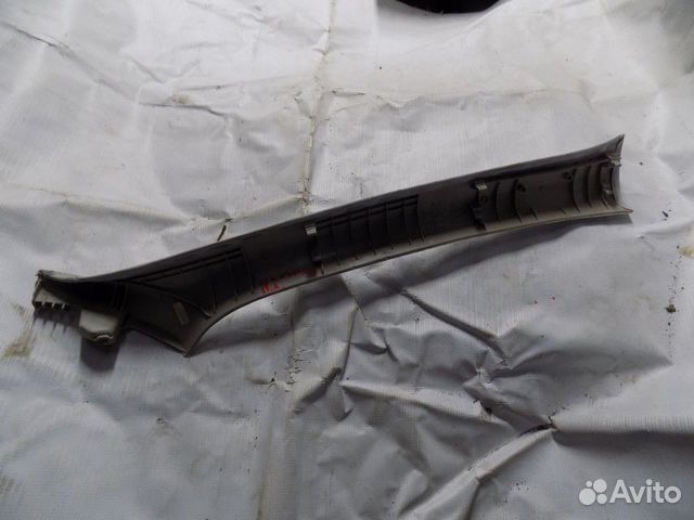 Обшивка стойки 508 2010