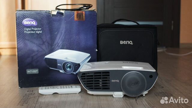 Проектор BenQ W710ST + потолочное крепление