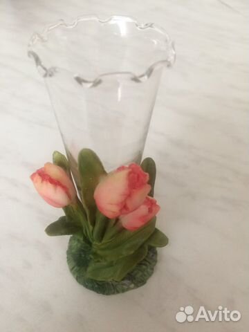 Ваза (стаканчик) под маленькие цветочки