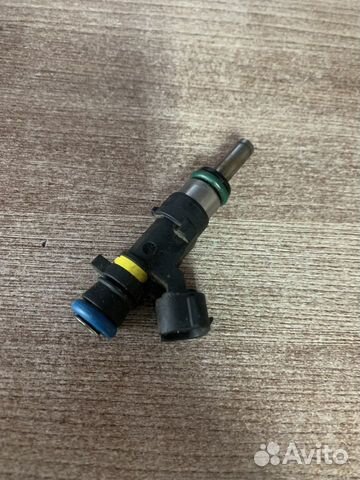 Форсунка топливная Mitsubishi Lancer X 4B10