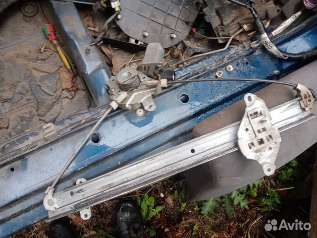 Стеклоподъемник передний правый Mitsubishi Lancer9