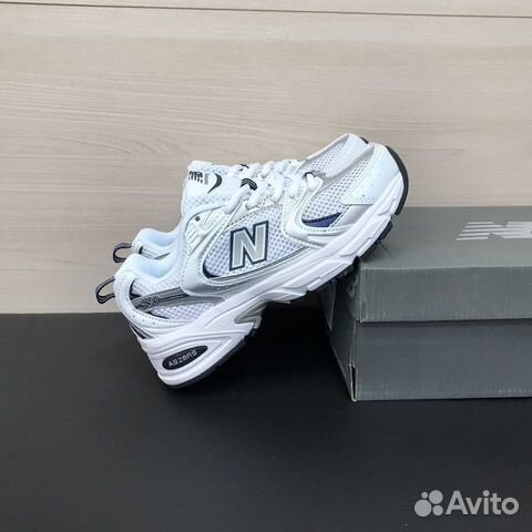 Кроссовки New Balance 530 белые женские