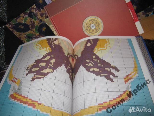 Книга Иконы из бисера Книга Иконы из бисера