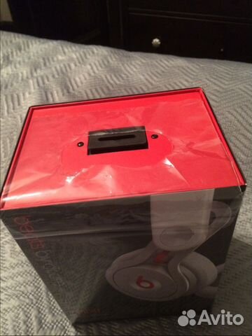 Beats by Dr.Dre - оригинальный кофр для хранения