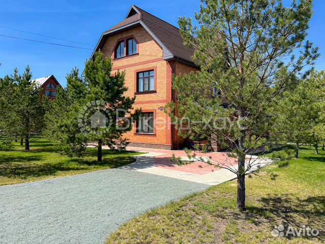 

3-к. коттедж, 220 м²