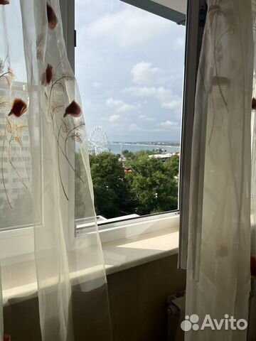 

1-к. квартира, 54 м², 6/6 эт.