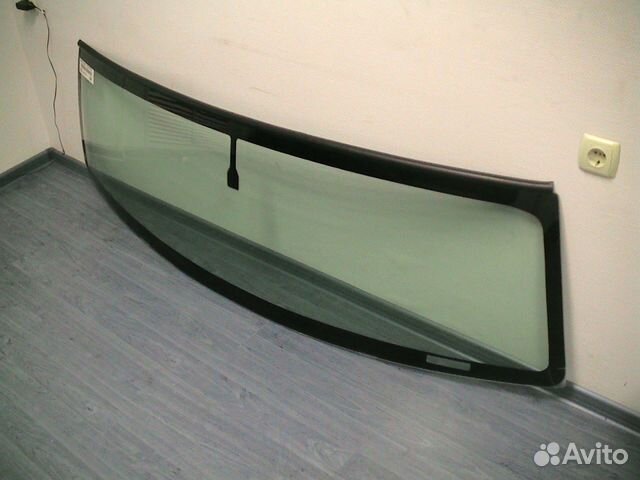 Стекло лобовое Hummer H2 (Хаммер 2)