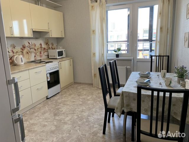 

2-к. квартира, 63 м², 4/18 эт.
