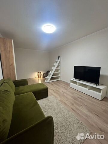 

2-к. квартира, 72 м², 1/10 эт.