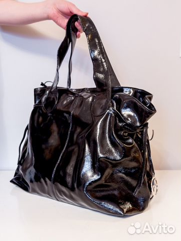 Сумка лакированная, фирма Madi Италия. Чёрная