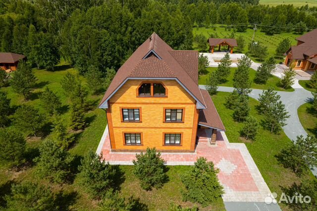 

4-к. дом, 210 м²