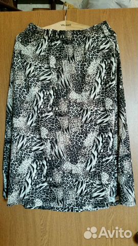 Комплект топ и юбка, разм 54 Комплект топ и юбка, разм 54