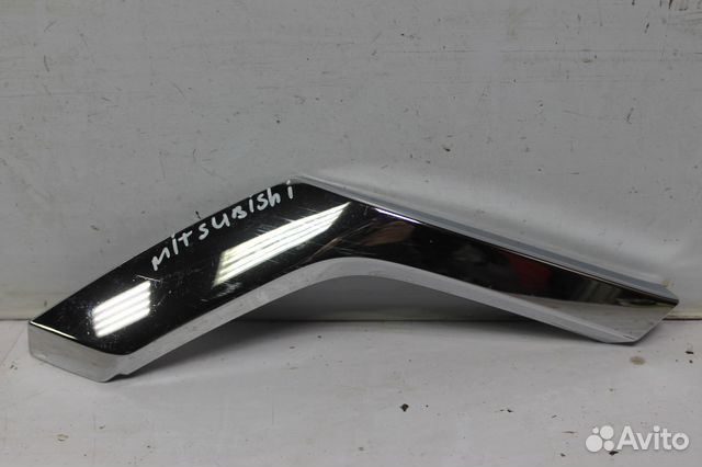 Накладка бампера Mitsubishi Pajero Sport 3 15-н.в Накладка бампера Mitsubishi Pajero Sport 3 15-н.в