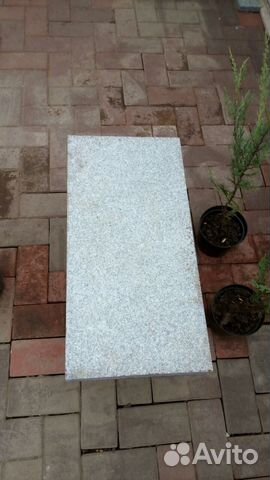 Гранитная плита для мощения 600*300*70 термо