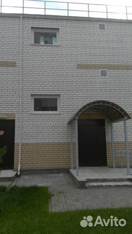 Гараж, > 30 м²