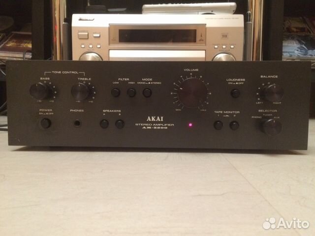 Усилитель интегральный Akai AM-2200 Усилитель интегральный Akai AM-2200