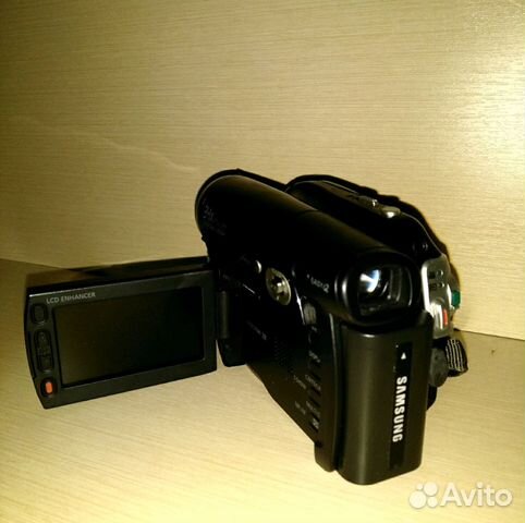 Видеокамера SAMSUNG VP-DC175WB