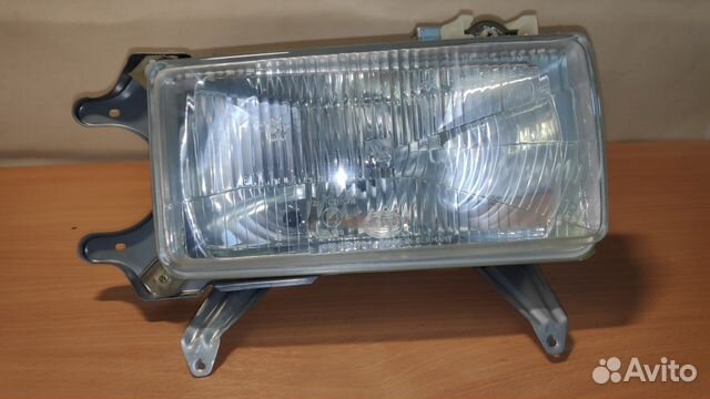 Фара правая Audi 80/90 1AG00348040