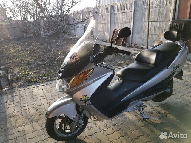 Suzuki SkyWave 400