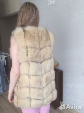 Жилет меховой из песца