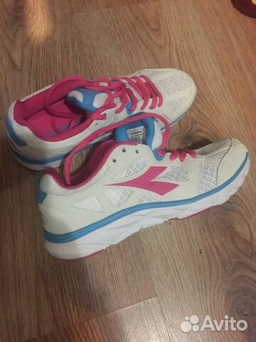 Кроссовки diadora 36,5 новые Кроссовки diadora 36,5 новые