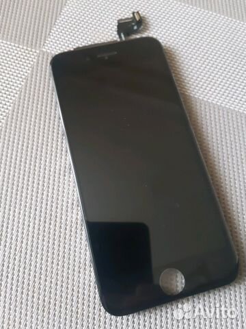 Экран iPhone 6s чёрный