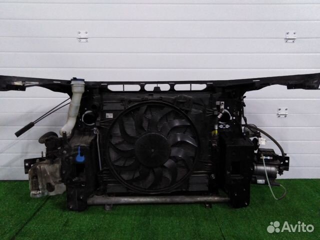 Панель радиаторов (Телевизор ) Mercedes-Benz