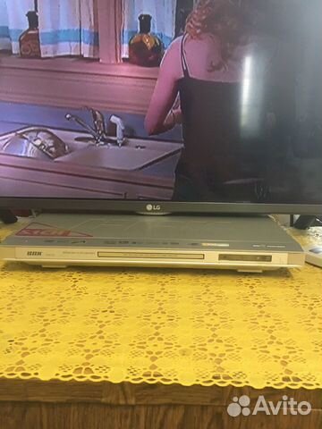 Сабвуфер и DVD плеер