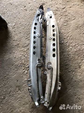 Направляющая крыла Порш Каен Cayenne 7L55805176A