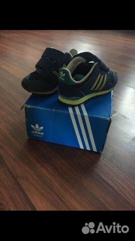 Детские кроссовки размер 21. Adidas
