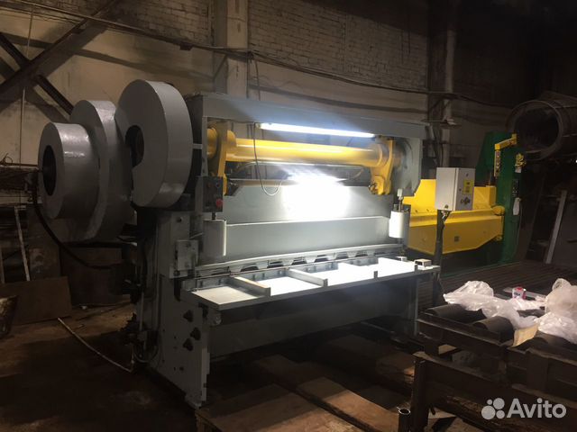 Гильотина раскрой металла, рубка металла