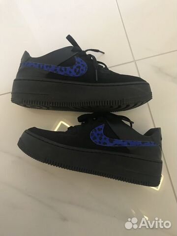 Кроссовки Nike