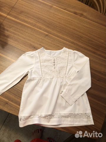 Фирменные, очень красивые блузки