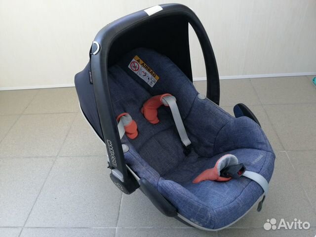 Автокресло 0+ Maxi-Cosi Pebble с базой Автокресло 0+ Maxi-Cosi Pebble с базой