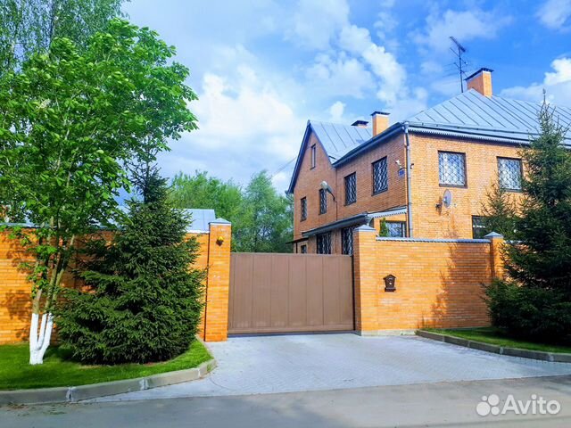 Коттедж 500 м² на участке 15 сот. Коттедж 500 м² на участке 15 сот.