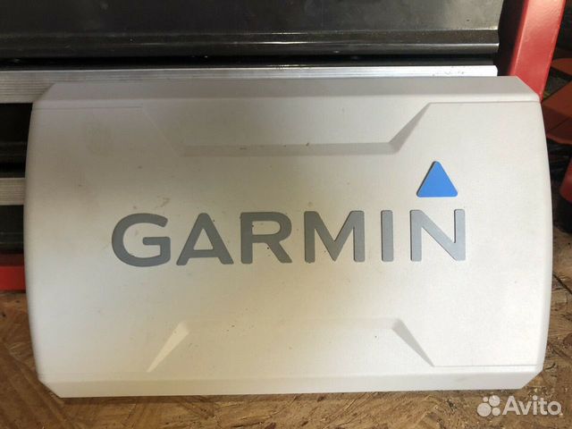 Эхолот Garmin Striker plus 7SV GT52