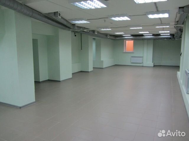 Продам торговое помещение, 306 м²