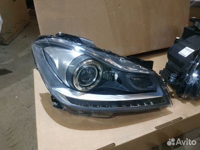 Mercedes W204 204 Фара левая правая ксенон рестайл Mercedes W204 204 Фара левая правая ксенон рестайл
