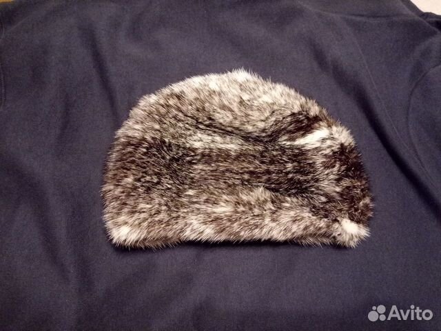 Шапка вязанная с норкой