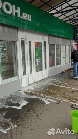 Мойка окон, фасада, мойка стеклянных витрин В торг Мойка окон, фасада, мойка стеклянных витрин В торг